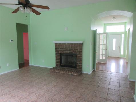 214 Westbrook Drive Arlington TX 76002