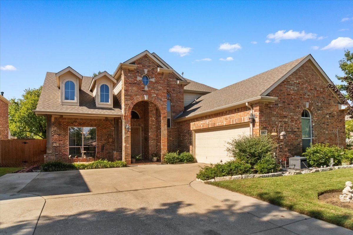 8402 Pecan Creek Drive Arlington TX 76001