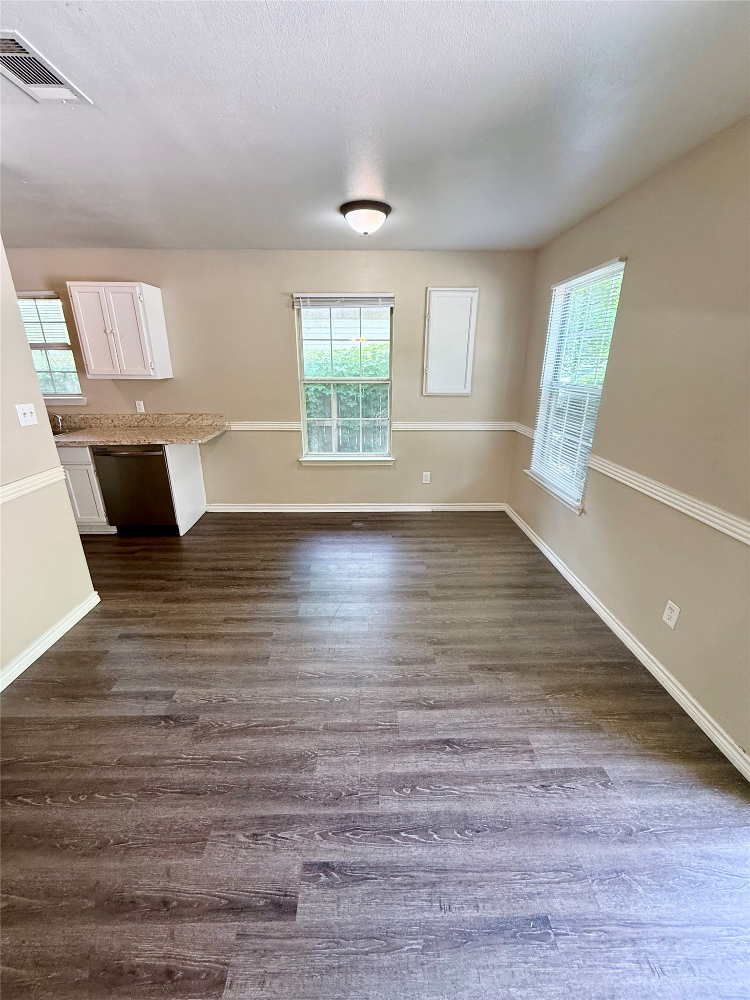 104 E Prospect Street Denison TX 75021