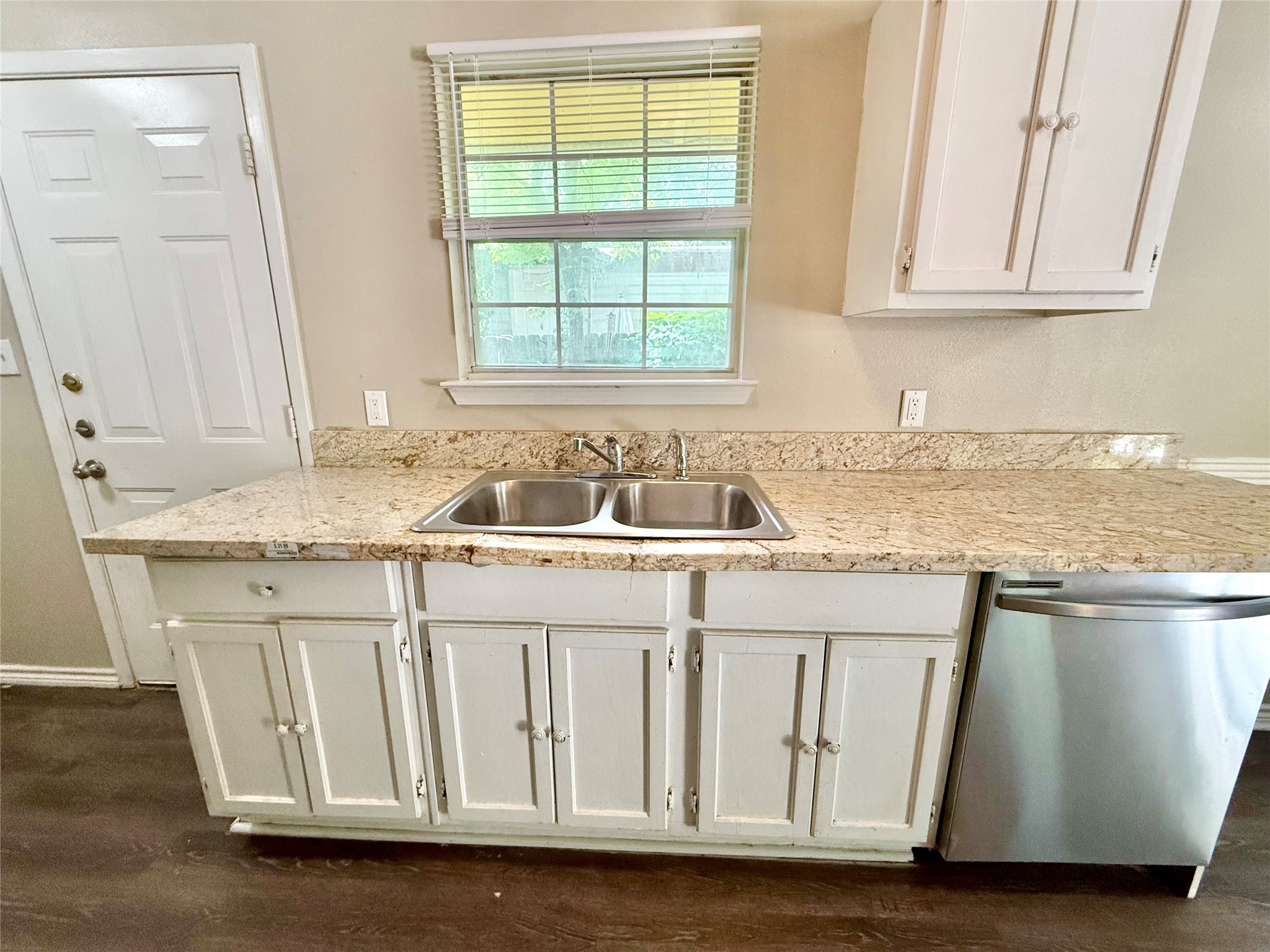 104 E Prospect Street Denison TX 75021