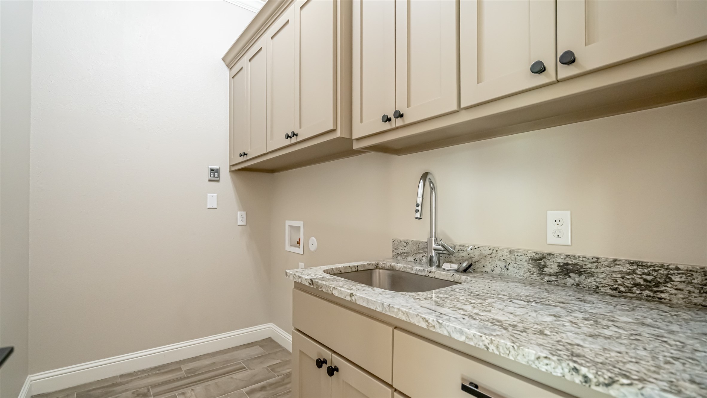 2407 Vineyard Drive Granbury TX 76048