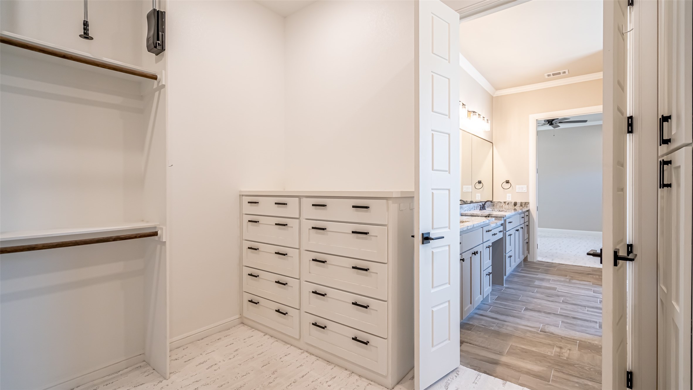 2407 Vineyard Drive Granbury TX 76048