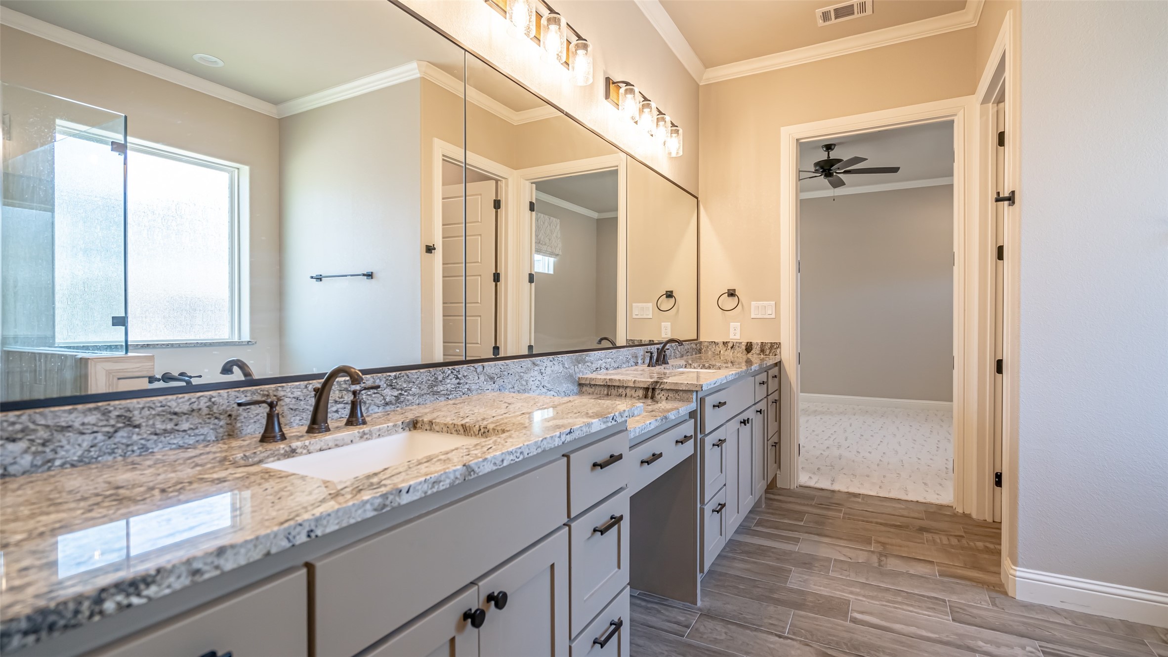 2407 Vineyard Drive Granbury TX 76048