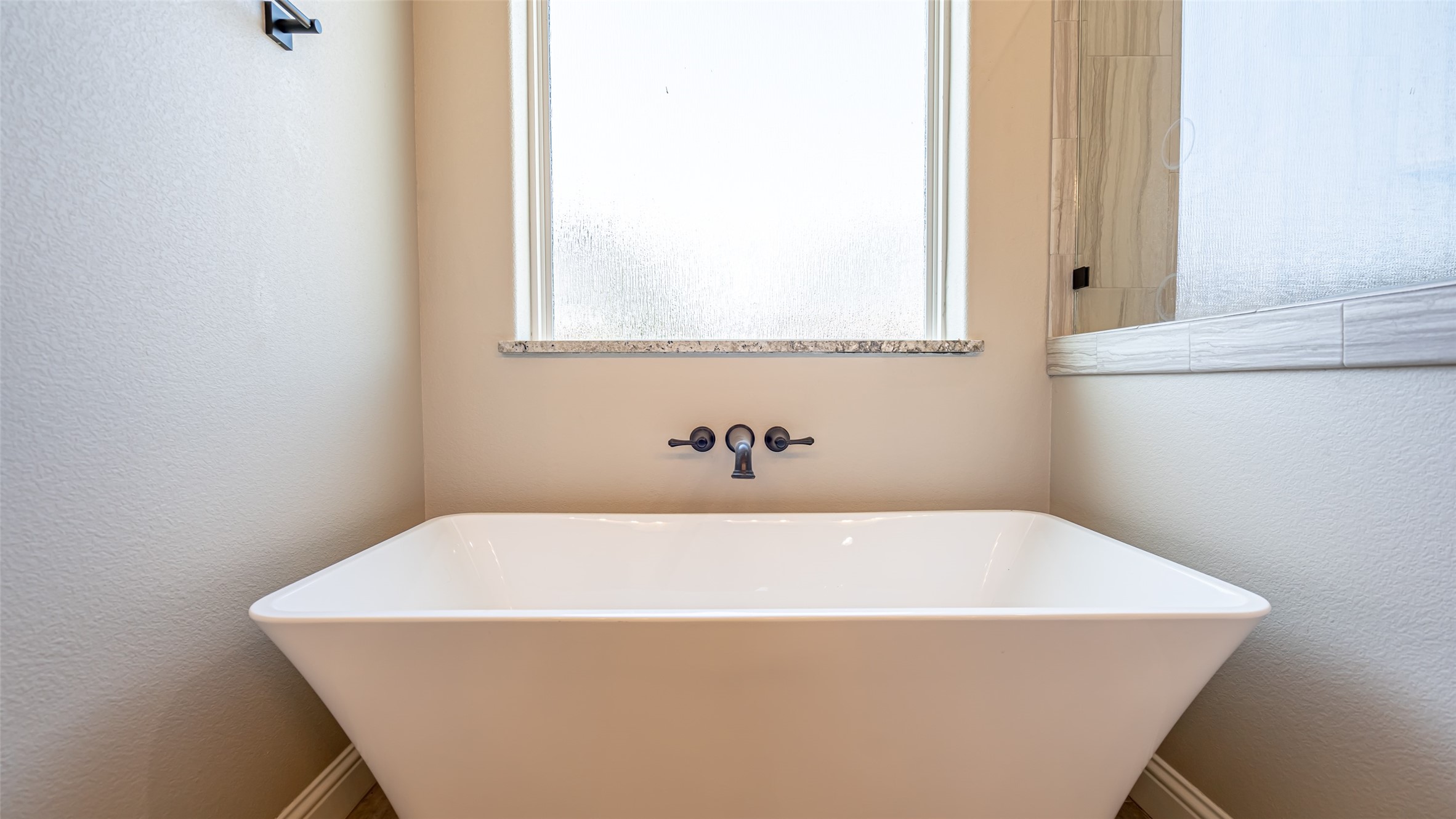 2407 Vineyard Drive Granbury TX 76048