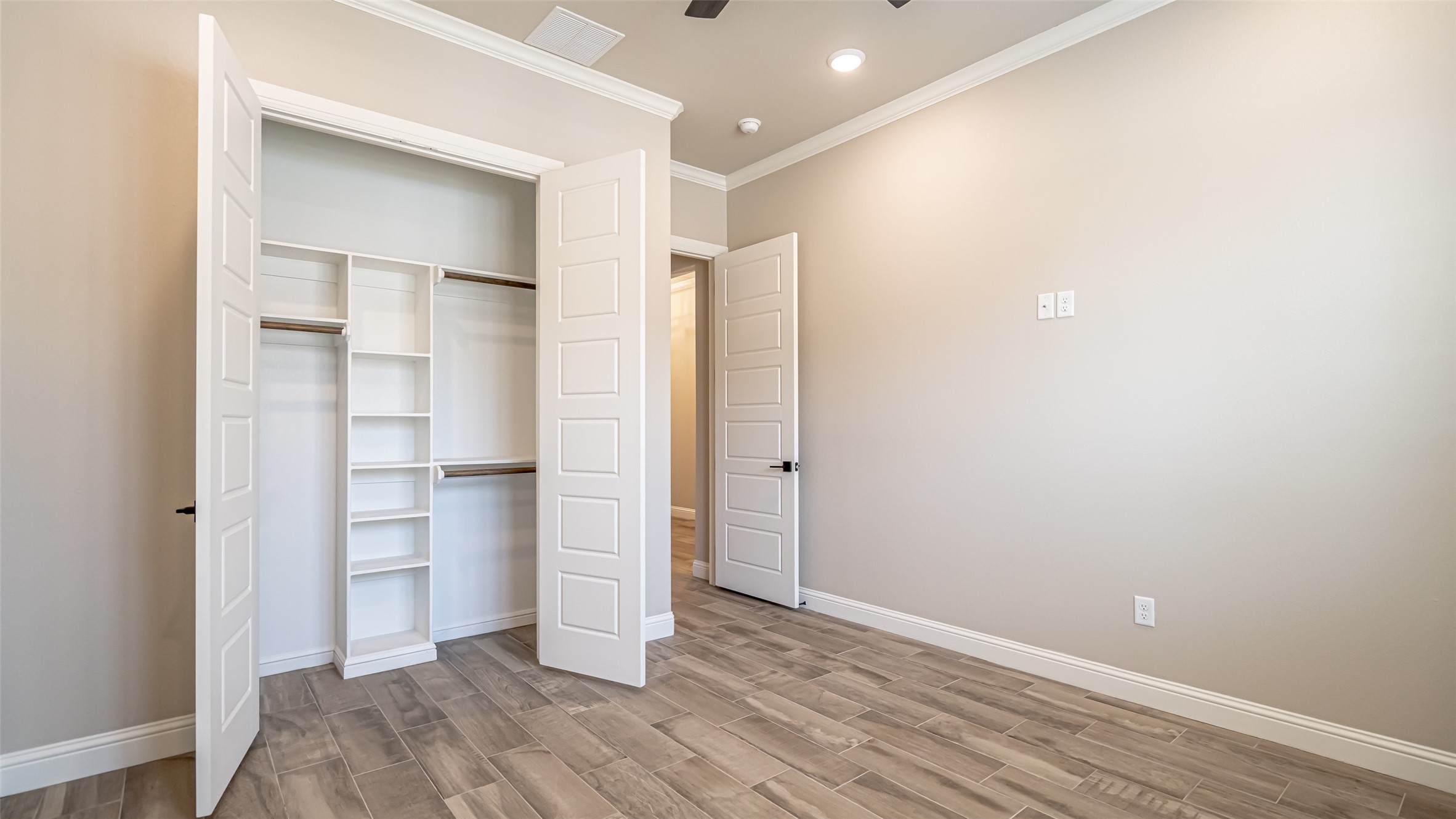 2407 Vineyard Drive Granbury TX 76048