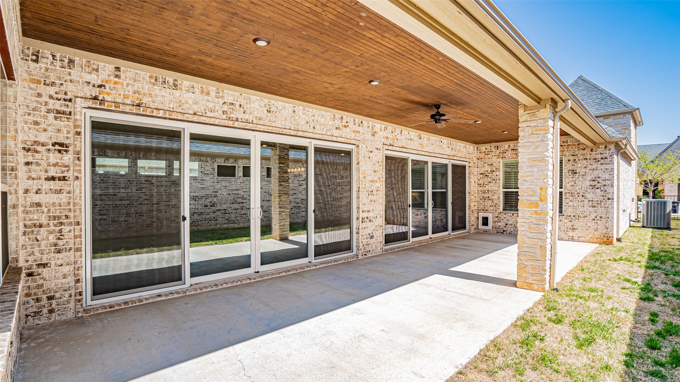 2407 Vineyard Drive Granbury TX 76048