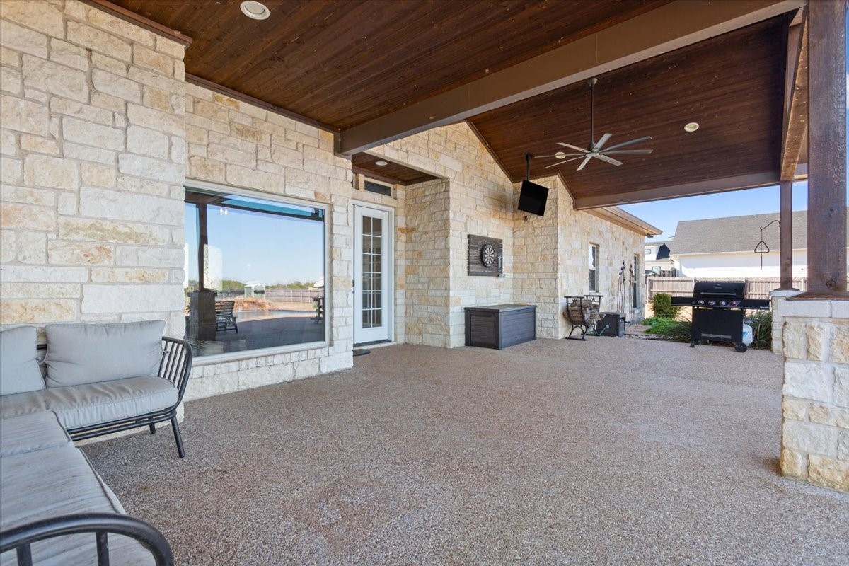628 Wildflower Mcgregor TX 76657