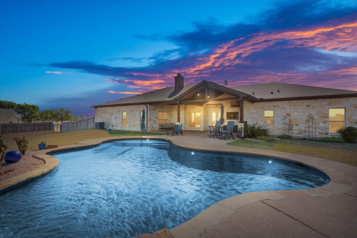 628 Wildflower Mcgregor TX 76657
