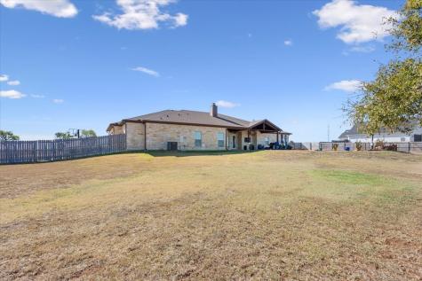628 Wildflower McGregor TX 76657