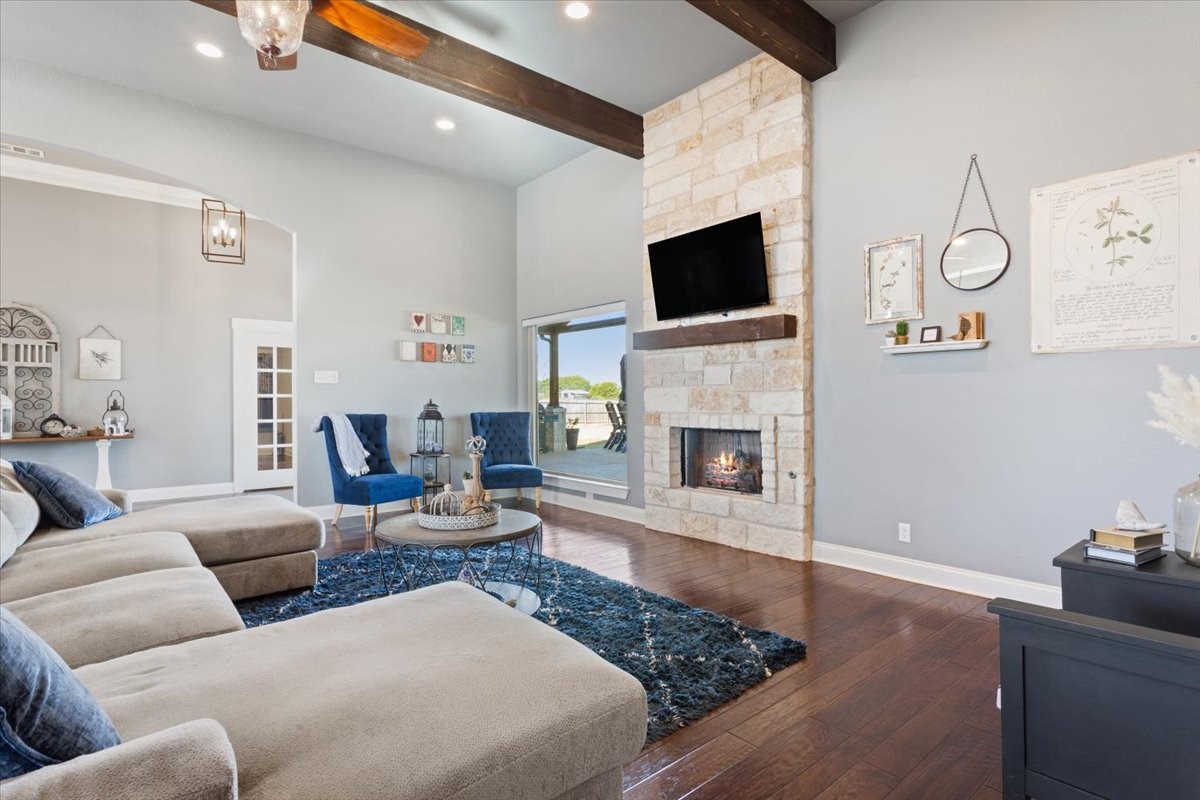 628 Wildflower Mcgregor TX 76657