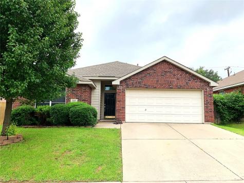 5005 Bedfordshire Drive Fort Worth TX 76135