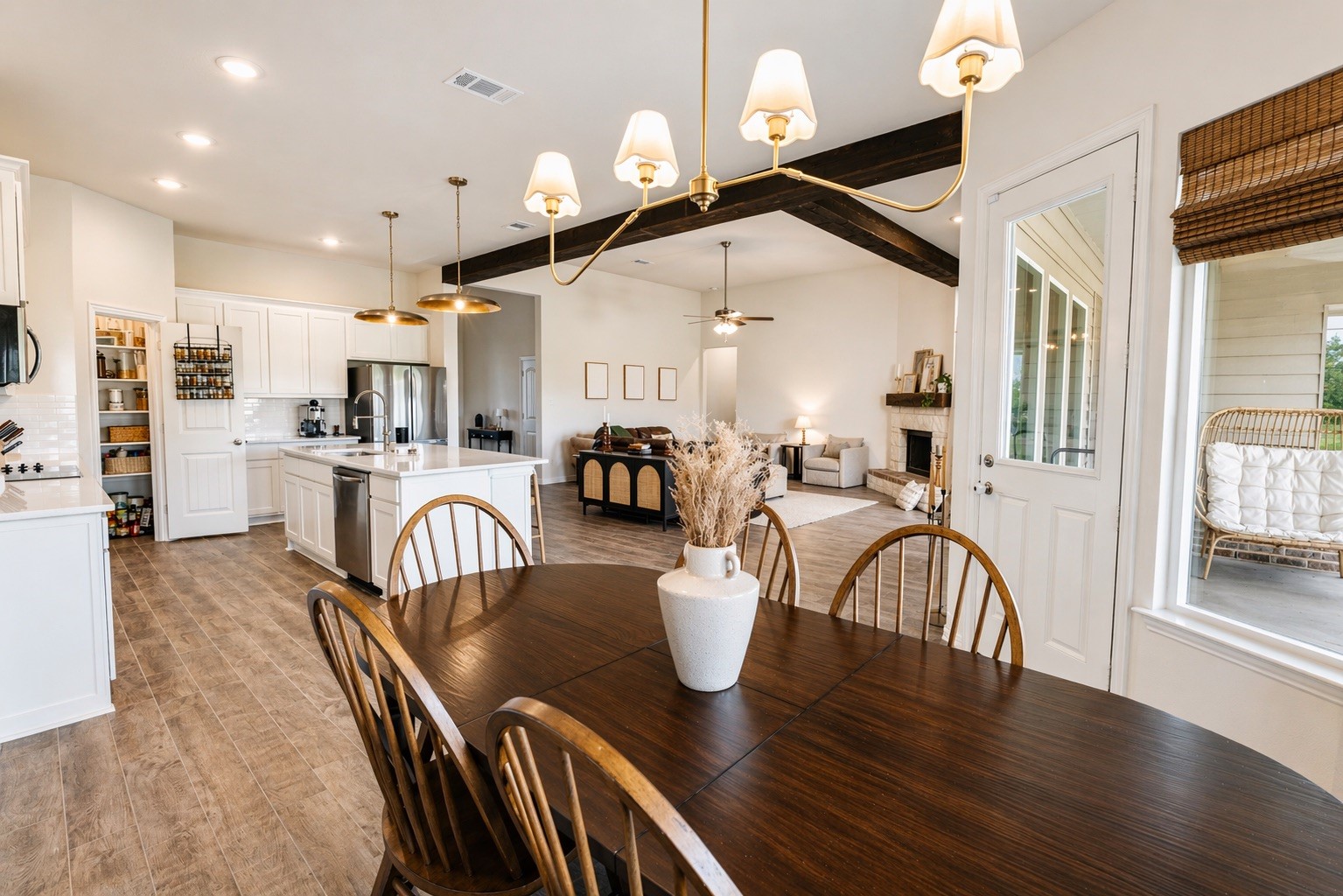 1530 County Road 200 Valley View TX 76272