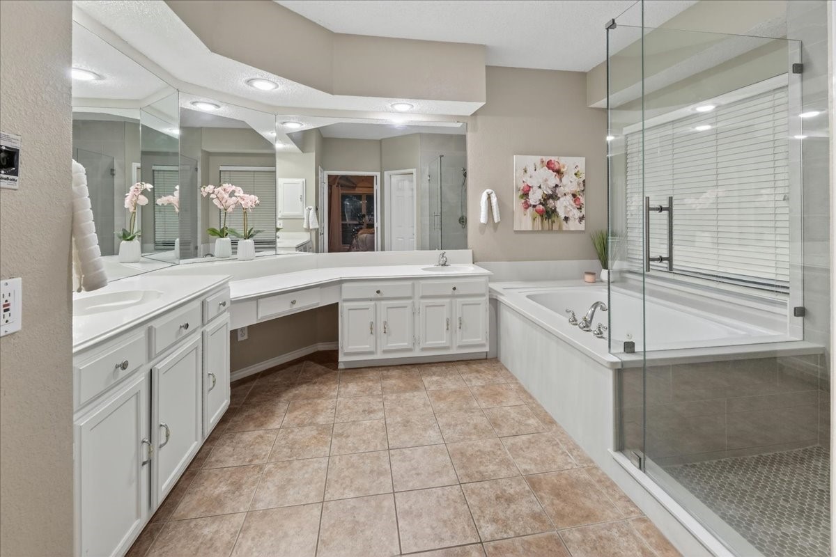 4016 Stone Brooke Drive Grapevine TX 76051
