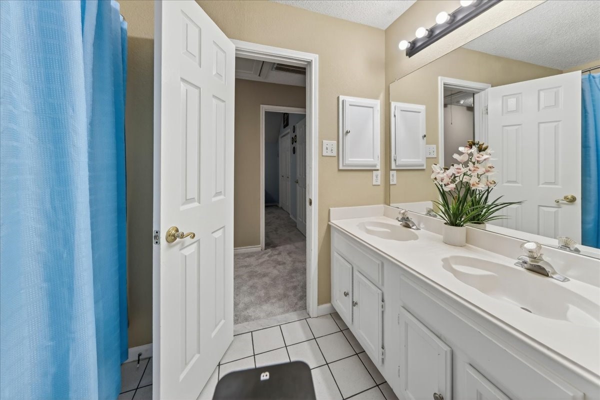 4016 Stone Brooke Drive Grapevine TX 76051