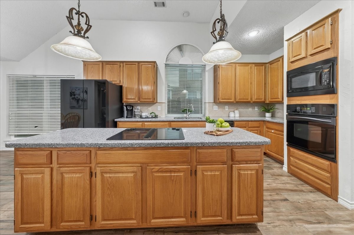 4016 Stone Brooke Drive Grapevine TX 76051
