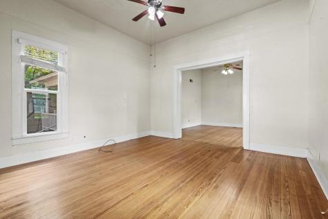 904 W Shepherd Denison TX 75020