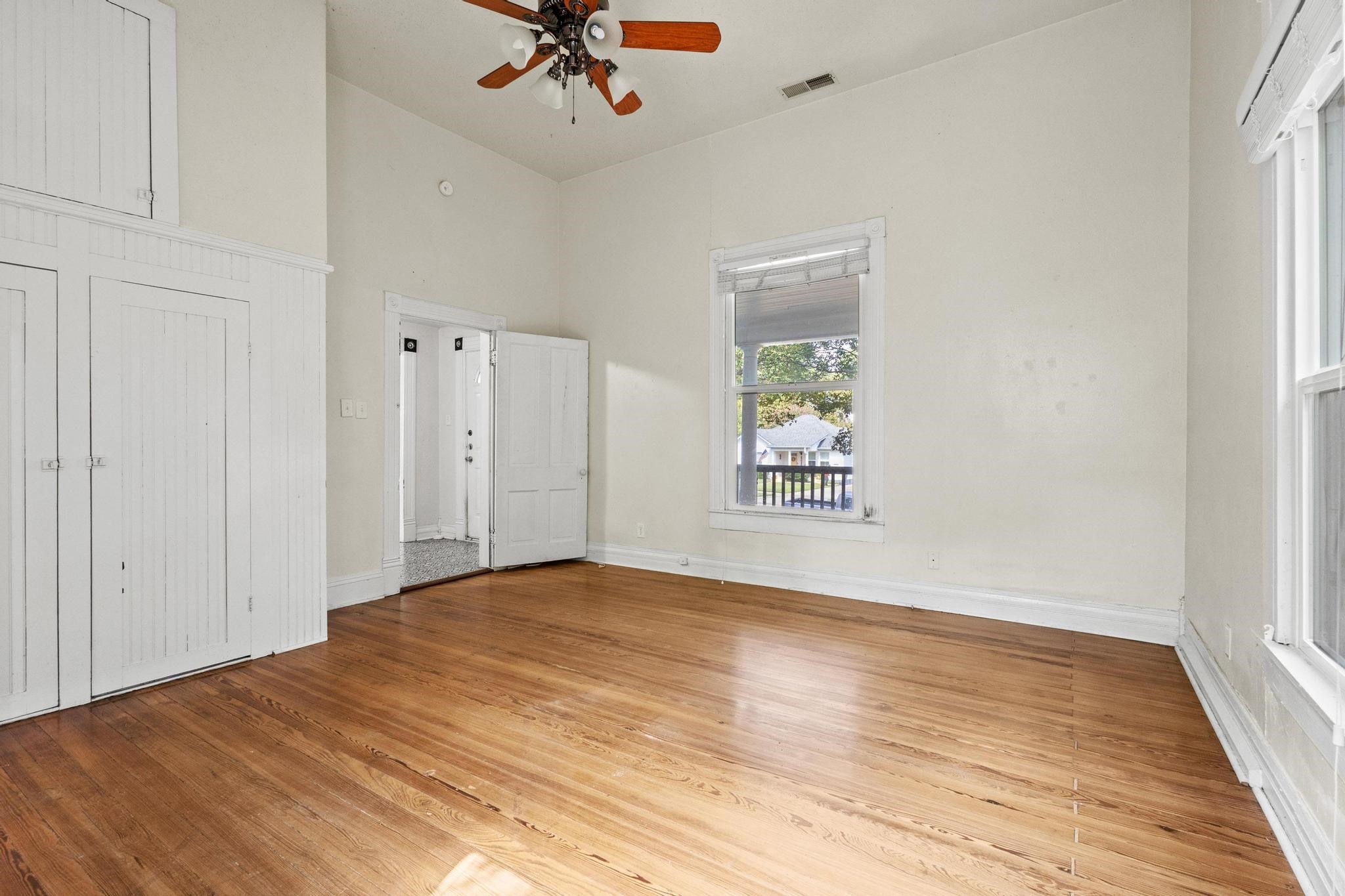 904 W Shepherd Denison TX 75020