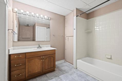 904 W Shepherd Denison TX 75020