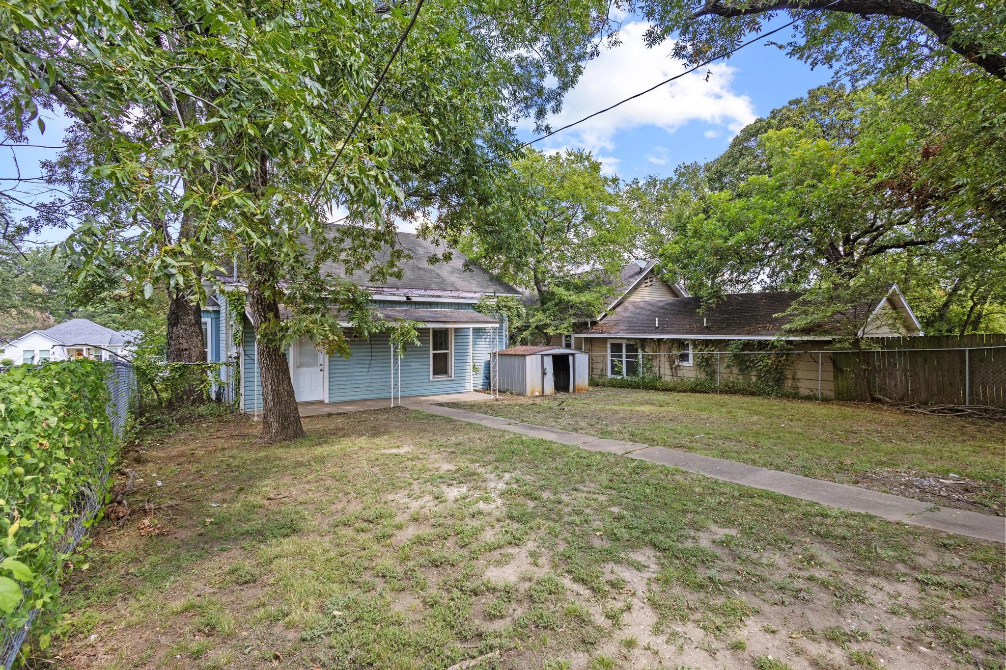 904 W Shepherd Denison TX 75020