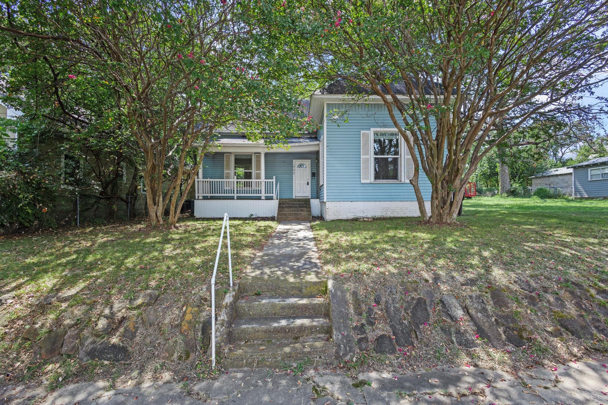 904 W Shepherd Denison TX 75020