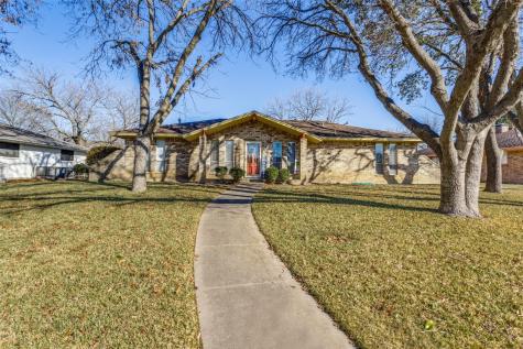 304 Stony Creek Drive Desoto TX 75115