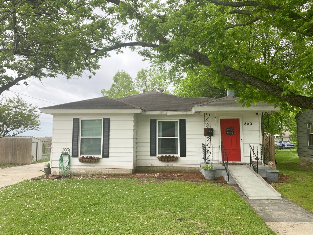 800 Nash Street Garland TX 75040