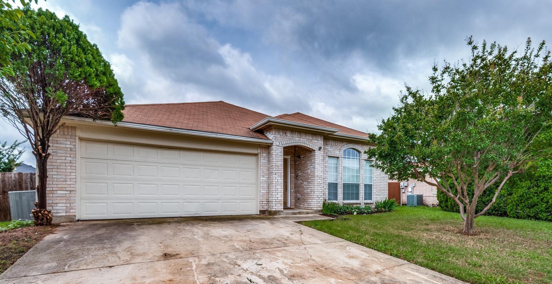 1913 Wild Valley Trail Grand Prairie TX 75052