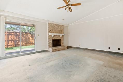 2205 Phoenix Drive Garland TX 75040