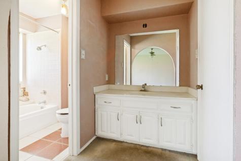 2205 Phoenix Drive Garland TX 75040