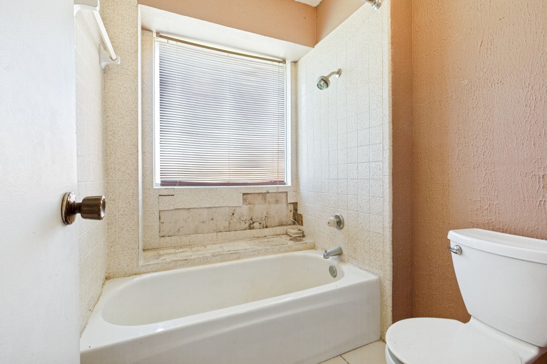 2205 Phoenix Drive Garland TX 75040