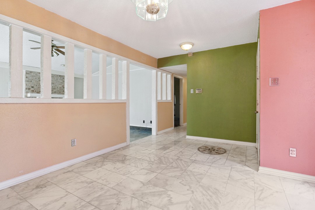 2205 Phoenix Drive Garland TX 75040