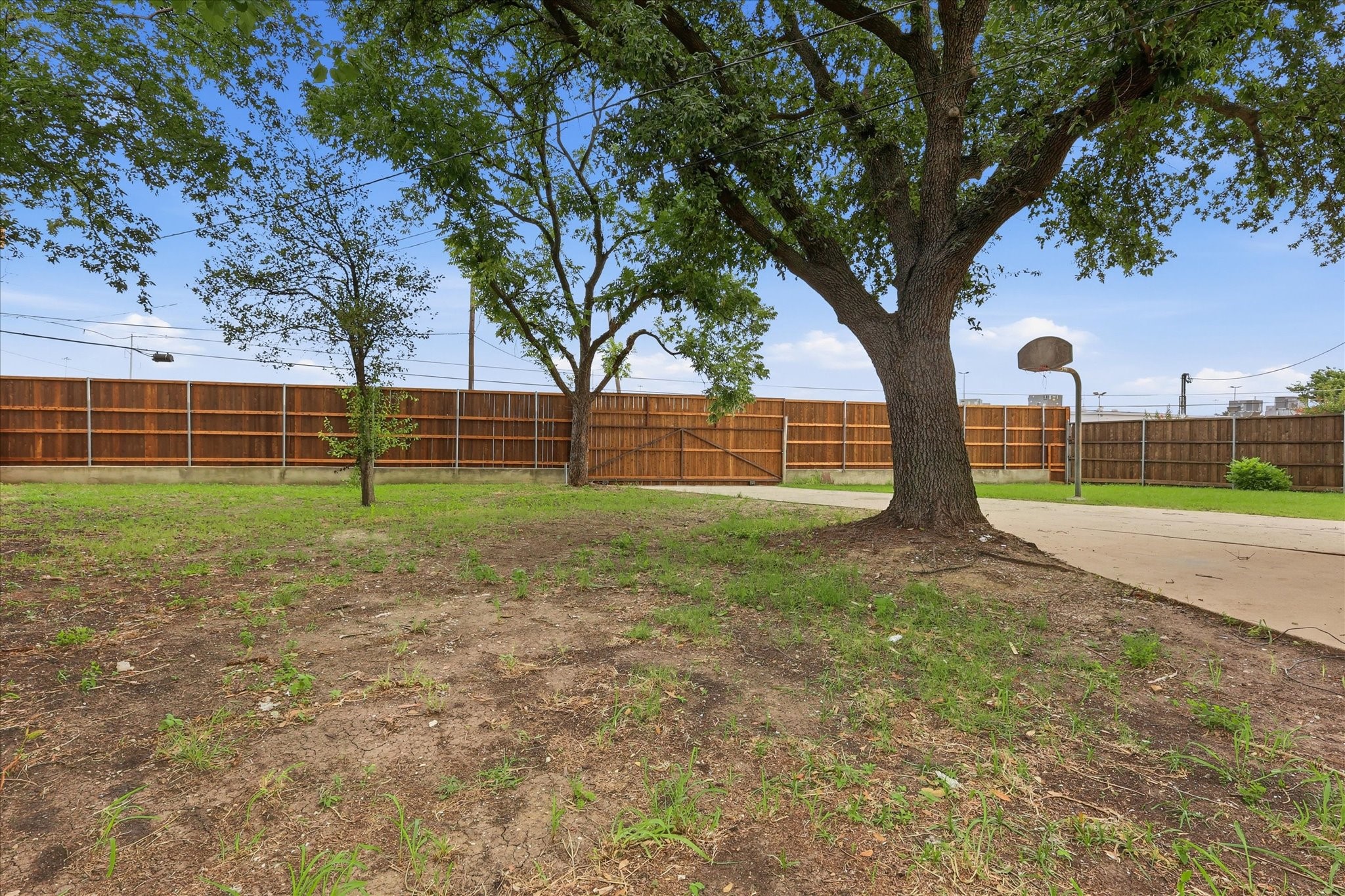6333 Symphony Lane Dallas TX 75227