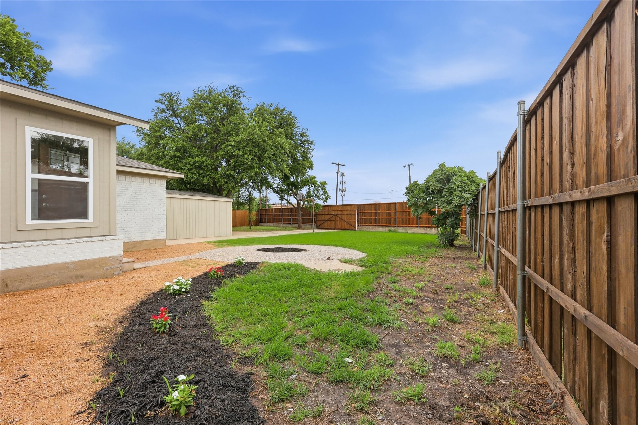 6333 Symphony Lane Dallas TX 75227