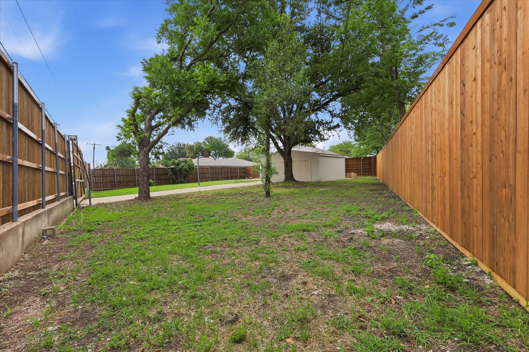 6333 Symphony Lane Dallas TX 75227