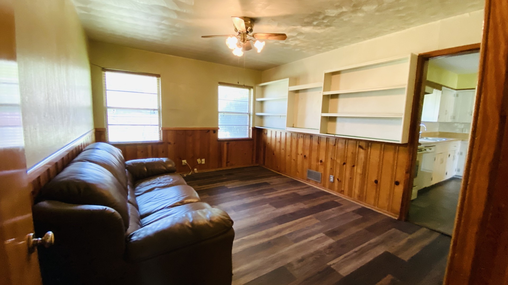 1617 Blackhawk Lane Garland TX 75043