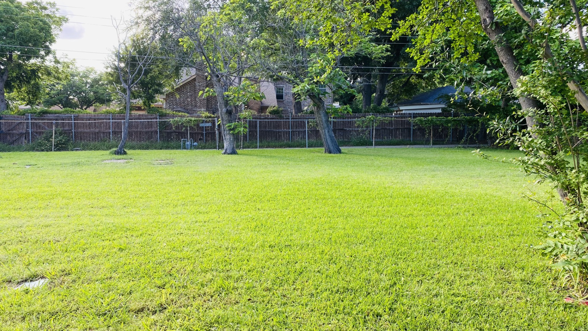 1617 Blackhawk Lane Garland TX 75043