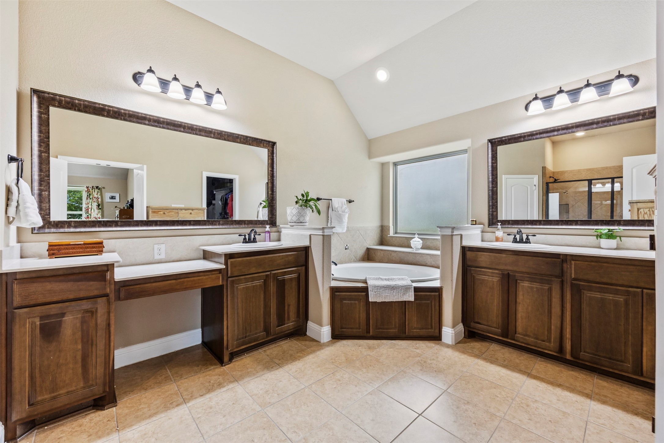 1111 Yukon Boulevard Waxahachie TX 75167