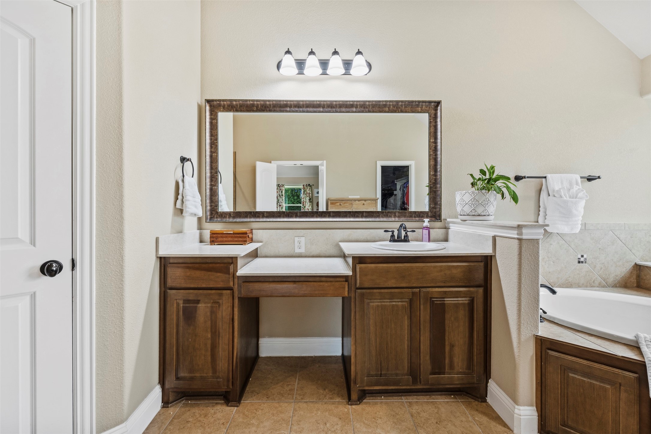 1111 Yukon Boulevard Waxahachie TX 75167