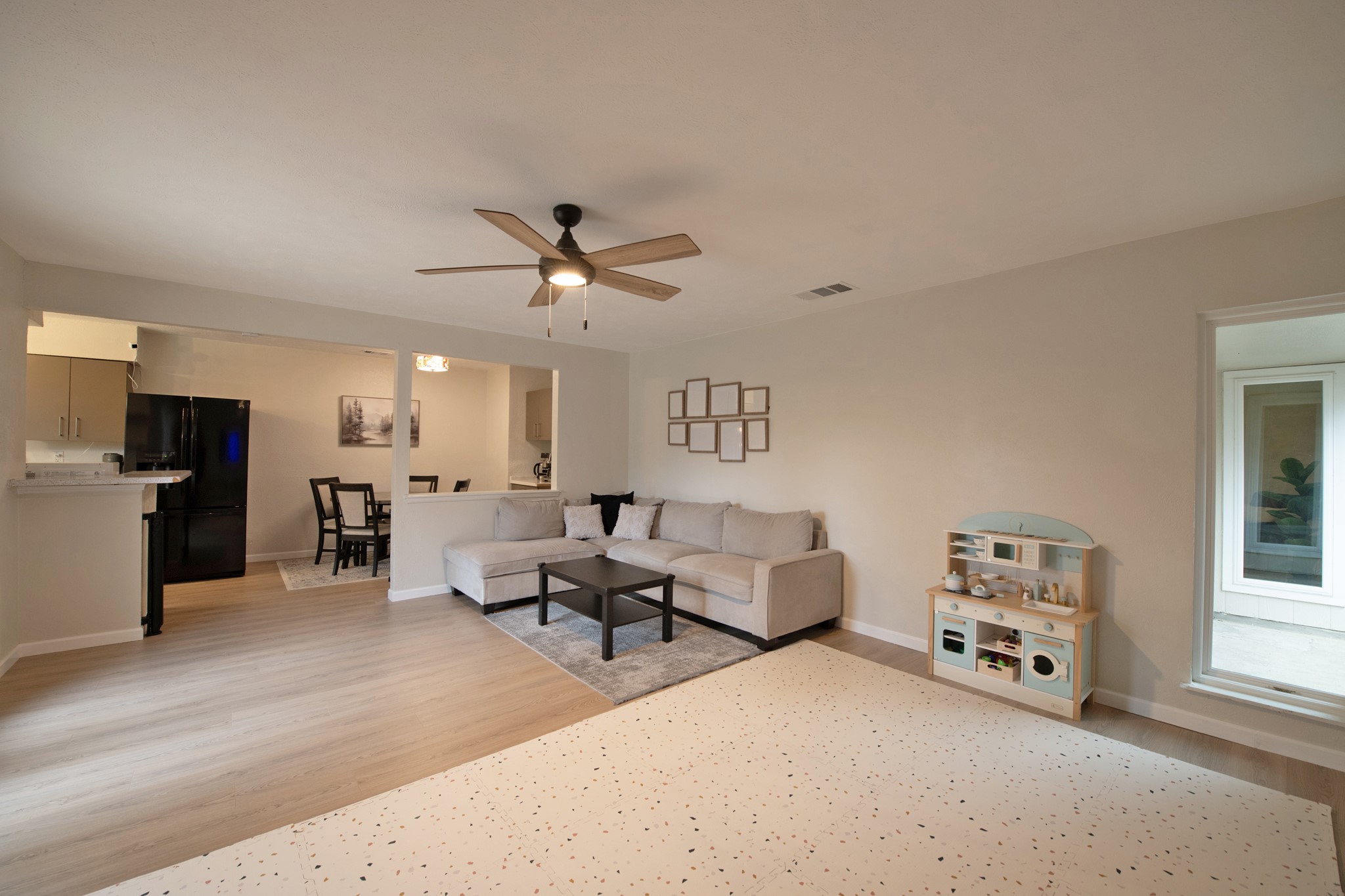 9322 Shipman Street Rowlett TX 75088