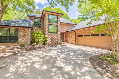 1401 Schumac Lane Bedford TX 76022