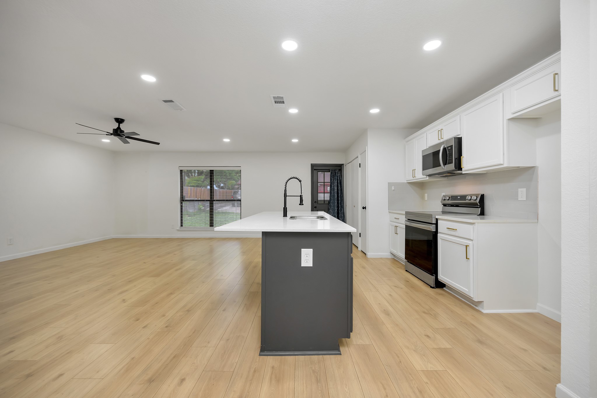 9415 Timberbluff Road Dallas TX 75249