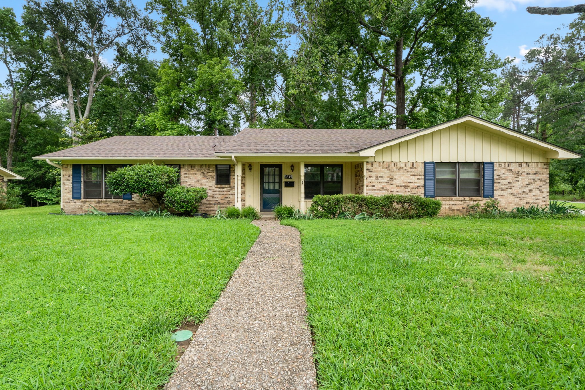 1834 Sampson Drive Tyler TX 75701