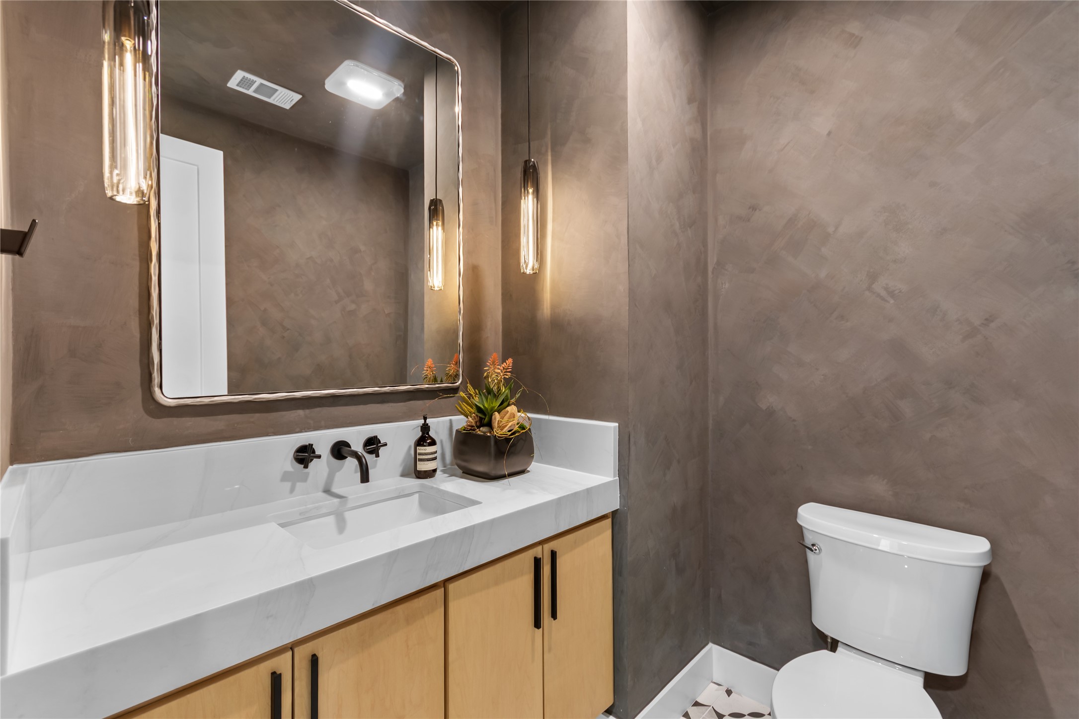 3337 Walchard Court Dallas TX 75229