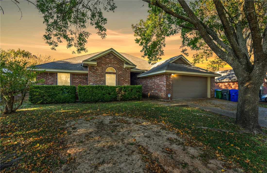 10605 Sierra West Drive Waco TX 76712