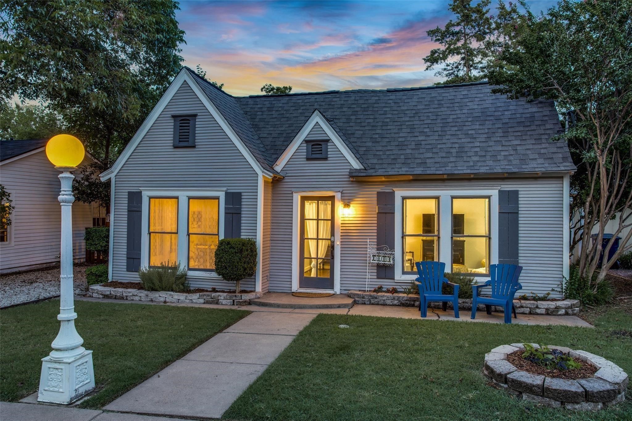 1004 N College Street Mckinney TX 75069