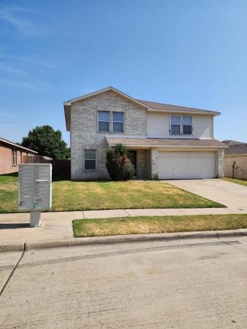 8017 Hidden Oaks Drive Fort Worth TX 76120