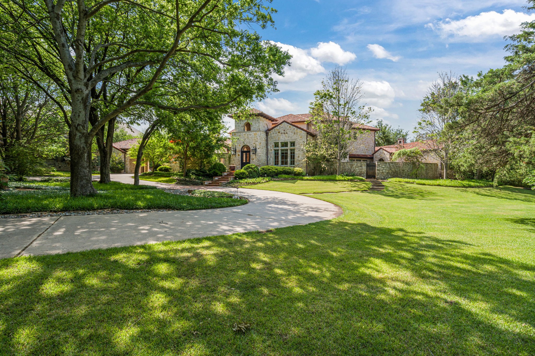 Southlake TX, 545 W Highland Street