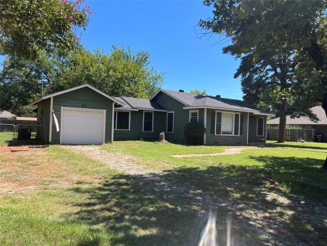 823 Magnolia Street Arlington TX 76012