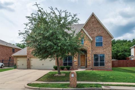 2311 Comanche Trail Grand Prairie TX 75052