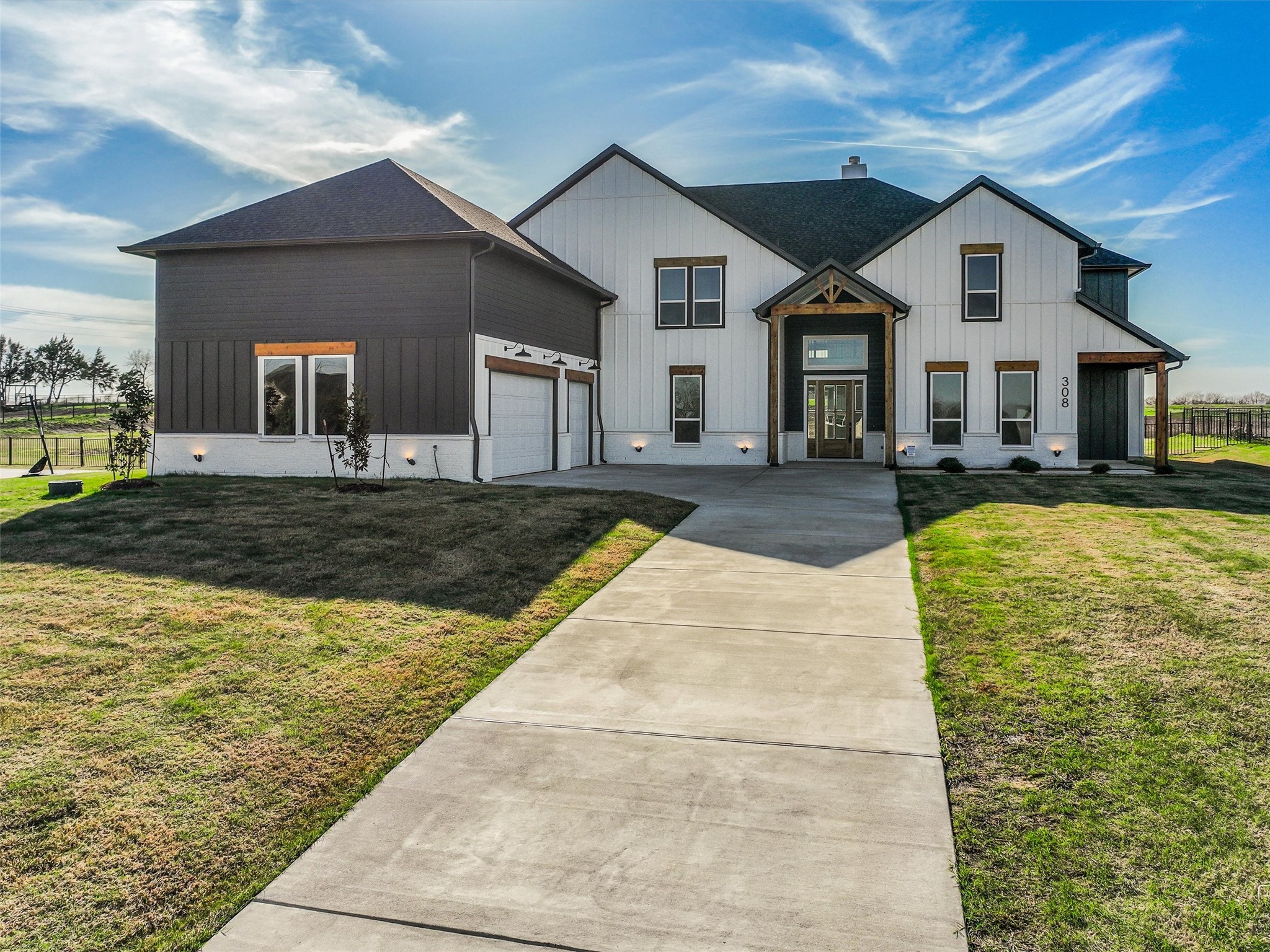 308 Ryker Lane Gunter TX 75058